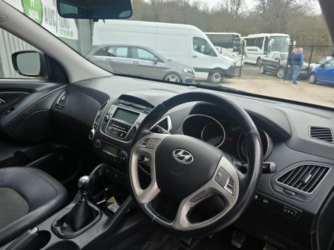 Hyundai ix35 PREMIUM CRDI 8