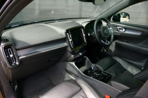 Volvo XC40 1.5 XC40 R-Design T5 Recharge Auto 5dr 25