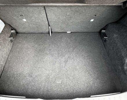 Nissan Juke 1.6 Juke Premiere Edition HEV CVT 5dr 79