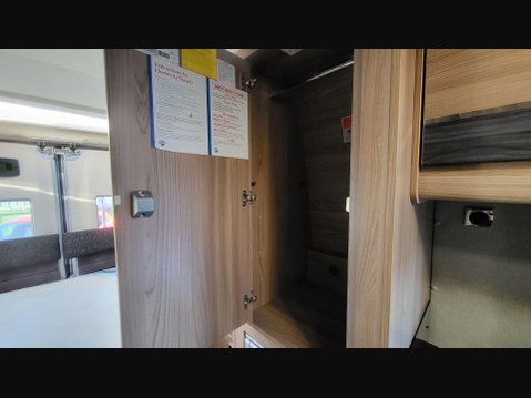 Swift Swift SELECT 164 32