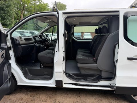 Renault Trafic 1.6 dCi 27 Business Crew Van Double Cab 6dr Diesel Manual SWB Euro 6 (120 p 37