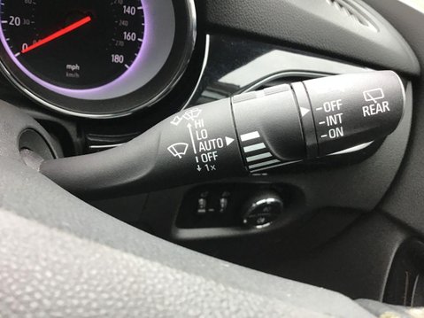 Vauxhall Astra 1.4 SRI 5d 148 BHP 21