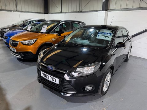 Ford Focus 1.6 Zetec Euro 5 5dr 3