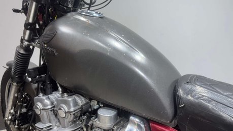 Honda CB CUSTOM 1980 RUNNING PROJECT BIKE CLEAN CLASSIC BIKE 900CC CRUISER 32