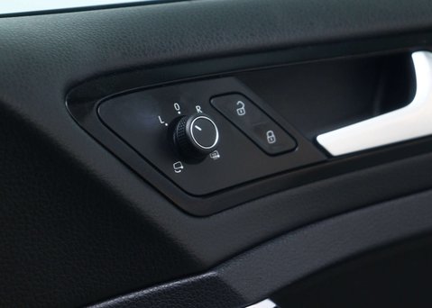 Volkswagen Golf 2.0 TDI BlueMotion Tech GT Hatchback 5dr Diesel Manual Euro 5 (s/s) (150 ps 37