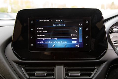 Suzuki SX4 S-Cross MOTION BOOSTERJET MHEV 31