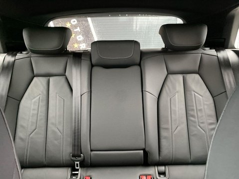 Audi A3 1.5 TFSI 35 S line Sportback 5dr Petrol S Tronic Euro 6 (s/s) (150 ps) 2 Ow 32