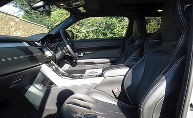 Land Rover Range Rover Evoque 2.2 SD4 Dynamic Coupe 13