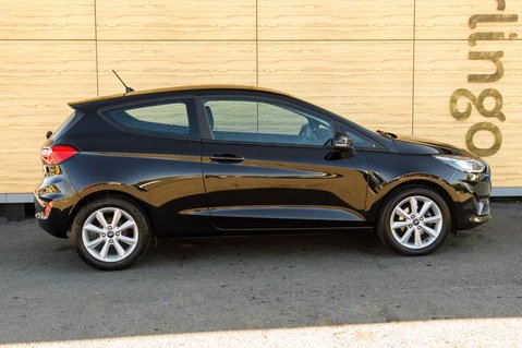 Ford Fiesta TREND 12