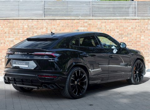 Lamborghini Urus 7