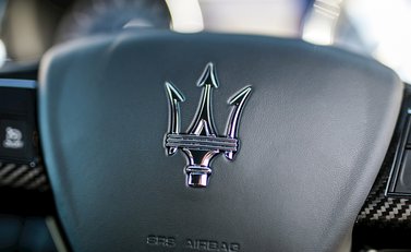 Maserati Quattroporte DV6 17