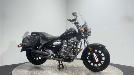 Keeway Superlight 125 2019 10K PROJECT BIKE SPARES OR REPAIR 125CC CRUISER LEARNER BIKE 3