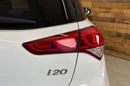 Hyundai i20 1.2 Premium Hatchback 5dr Petrol Manual Euro 6 (84 ps) 74