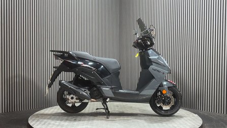 Sinnis Matrix 2021 31K RUNNING PROJECT SCOOTER SPARES OR REPAIR 125CC