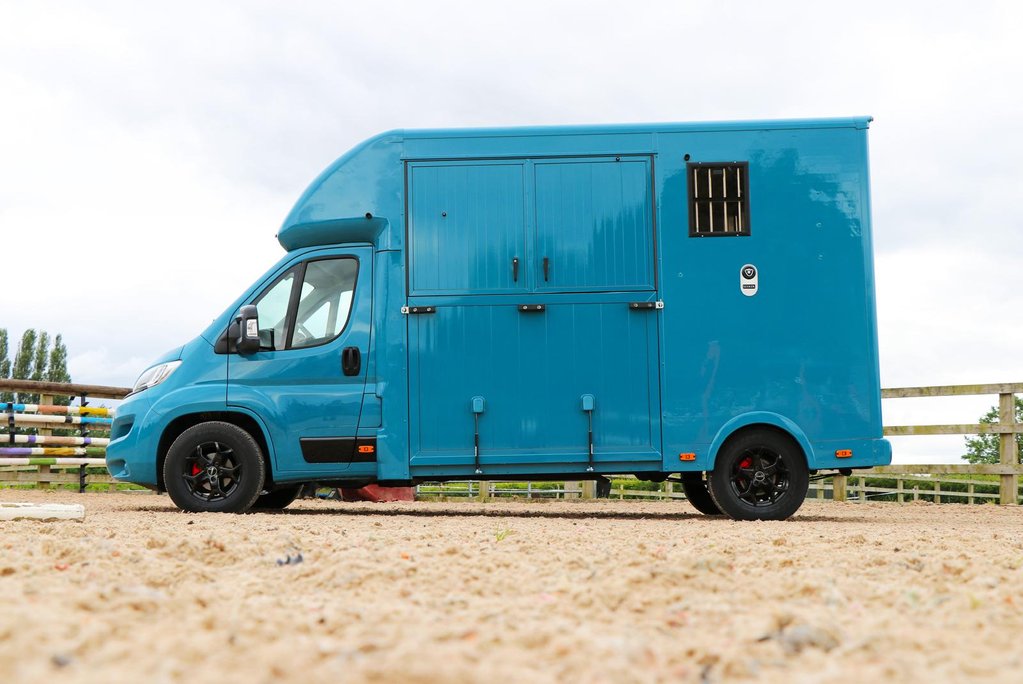 Citroen Relay BRAND NEW BUILD 3.5 TON STALLION FOR LARGE HORSES 1000 PAYLOAD  4