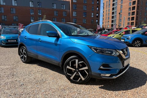 Nissan Qashqai TEKNA DIG-T.. 6 SERVICES.. GLASS ROOF.BOSE.CRUISE CONTROL  4