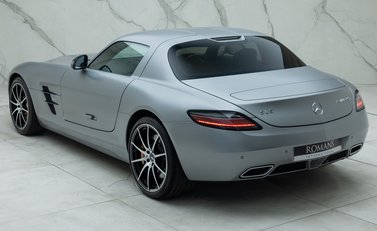 Mercedes-Benz SLS AMG GT 14