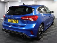 Ford Focus ST-LINE X 11