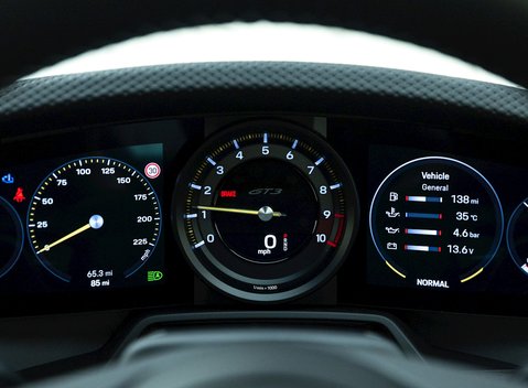Porsche 911 (992) GT3 Touring 14