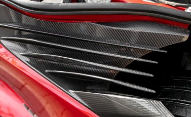 Aston Martin DBS Superleggera 36