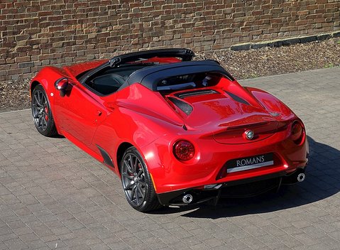 Alfa Romeo 4C Spider 19