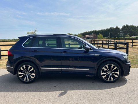Volkswagen Tiguan 2.0 TDI R-Line DSG 4Motion Euro 6 (s/s) 5dr 11