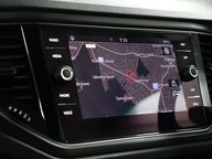 Volkswagen T-Roc DESIGN TSI 39