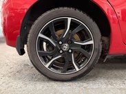 Toyota Yaris 1.33 Dual VVT-i Design Euro 6 5dr 10