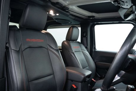 Jeep Wrangler 2.0 Wrangler Rubicon Auto 4WD 2dr 17