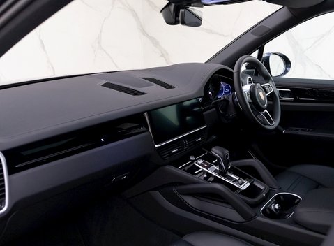 Porsche Cayenne V6 15