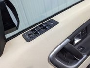 Land Rover Discovery Sport 2.0 Discovery Sport Luxury HSE TD4 Auto 4WD 5dr 83