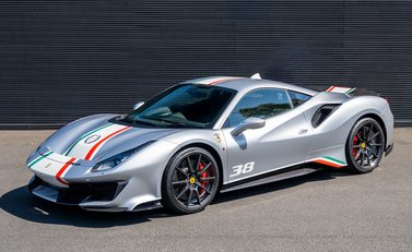 Ferrari 488 Pista Piloti 2