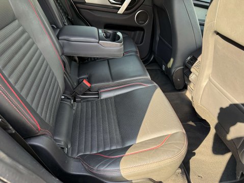 Land Rover Discovery Sport 2.0 Discovery Sport R-Dynamic HSE D MHEV Auto 4WD 5dr 67
