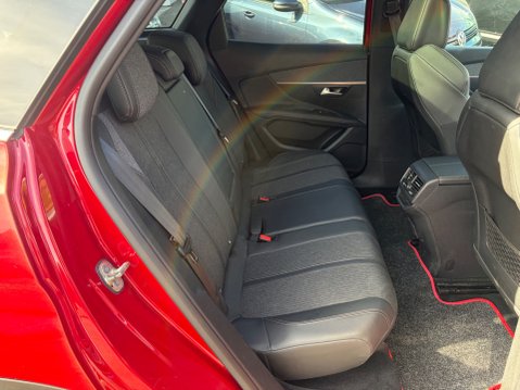 Peugeot 3008 1.5 BLUEHDI GT LINE PREMIUM 8