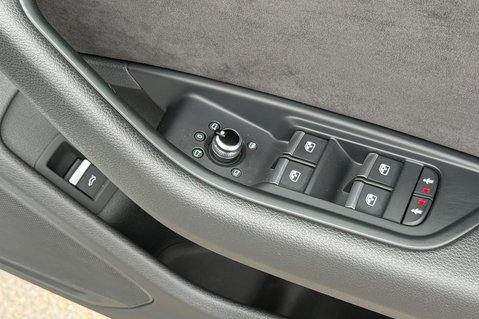 Audi A4 AVANT TFSI S LINE - DRIVING ASSIST PACK - VIRTUAL COCKPIT - APPLE CAR PLAY  35