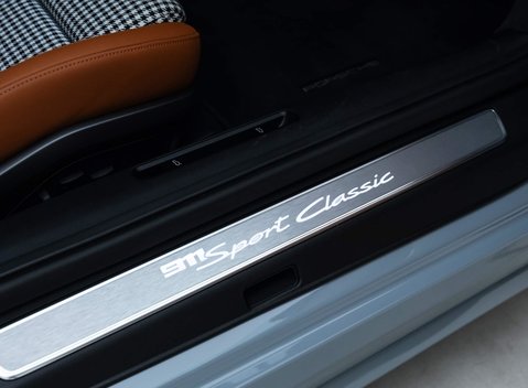 Porsche 911 (992) Sport Classic 22