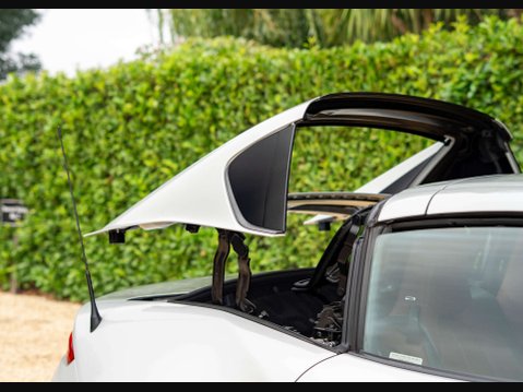 Mazda MX-5 2.0 MX-5 RF Sport Nav 2dr 11