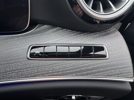 Mercedes-Benz CLS CLS 400D 4M AMG Line Premium Plus Auto Diesel SUNROOF/360 CAM/MEMORY SEATS 23