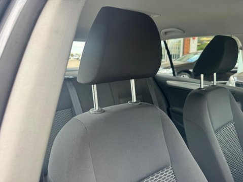 Volkswagen Golf 1.4 TSI S Euro 5 5dr 22