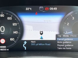 Volvo XC40 2.0 XC40 Inscription Pro T4 Auto 5dr 24