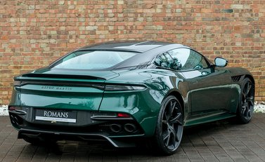 Aston Martin DBS Superleggera 7