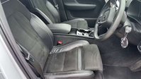 Volvo XC40 1.5h T5 Twin Engine Recharge 10.7kWh R-Design Pro SUV 5dr Petrol Plug-in Hy 23