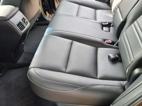 Lexus NX 300H SPORT 39