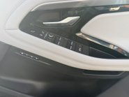 Land Rover Range Rover Evoque SE MHEV 29