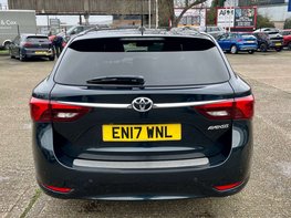 Toyota Avensis 1.8 Avensis Excel Valvematic CVT 5dr 6
