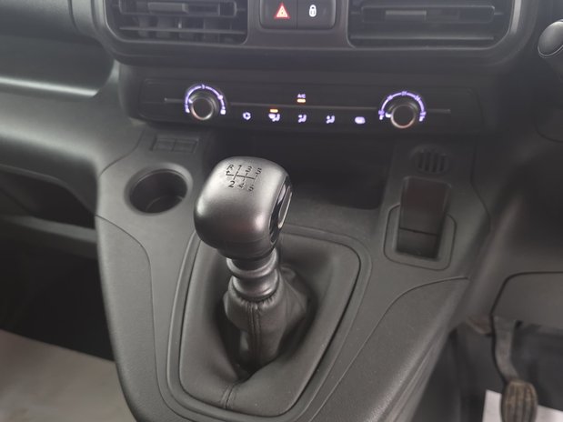 Fiat Doblo Doblo 1.5 BlueHDi 1000kg 100 Van 24