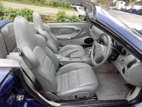 Porsche 911 (996) Carrera 4 Cabriolet 14