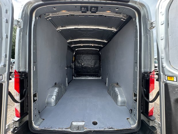 Ford Transit LWB L3H2 [SOLD SM] Medium Roof Trend 350 Air Con Alloys Sensors EURO 6 9