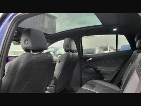 Volkswagen Id.5 Pro Performance 77kWh Style Auto 5dr 19