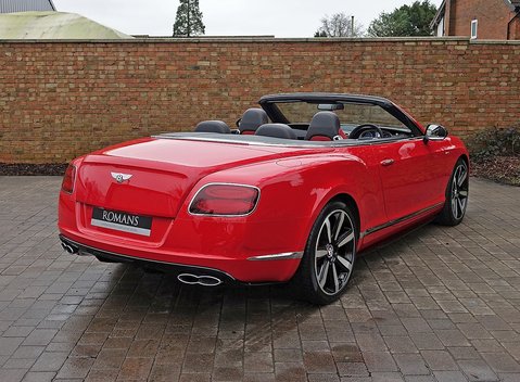 Bentley Continental GT V8 S Convertible Mulliner 24